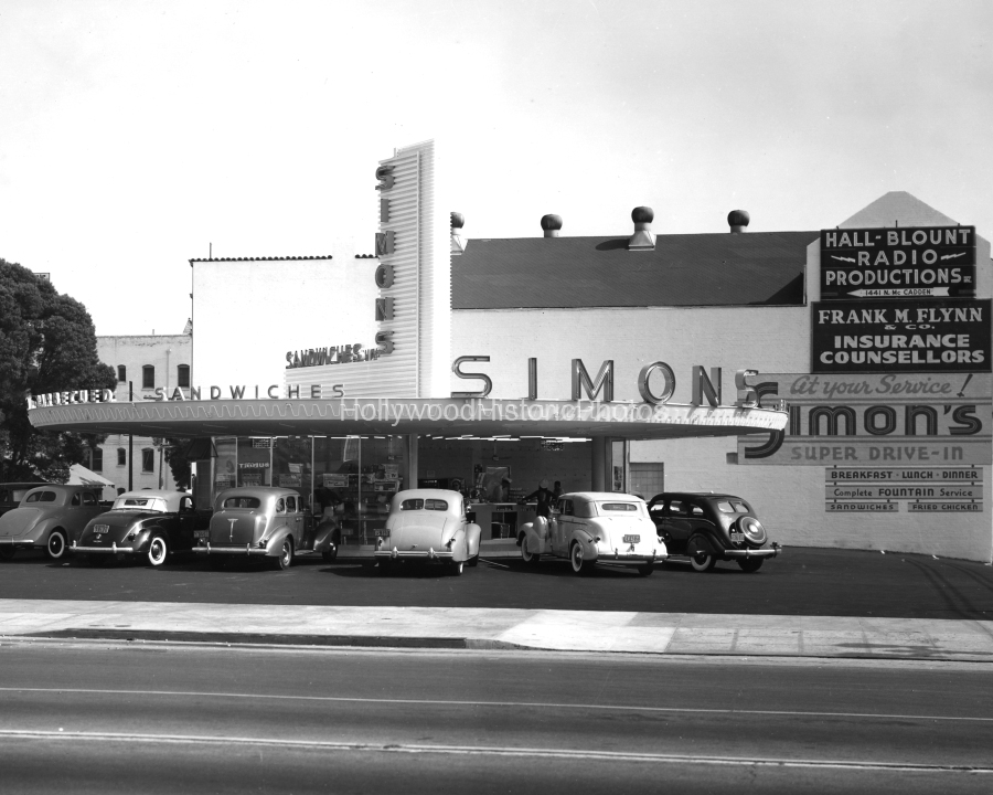 Simons Drive In 1939 Highland Ave.jpg